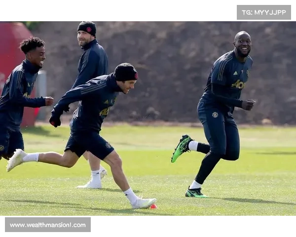 张萌赛前封闭训练曝光 沙袋特训提升膝击连贯性全面备战